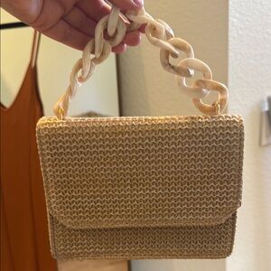 Elegant Tan Woven Handbag